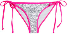 Load image into Gallery viewer, Pink & White Classic Scrunch Bottom