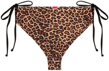 Load image into Gallery viewer, Leopard Full Coverage Mid-Rise Scrunch Bottom