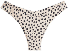 Load image into Gallery viewer, Cheetah Micro V-Band Bottom